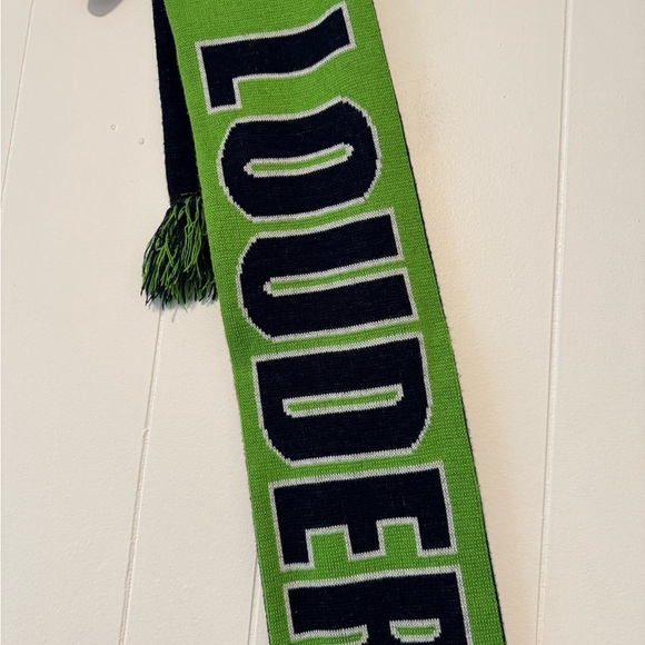 NFL Seattle Seahawks Navy Blue & Green Football Winter Scarf - Picture 4 of 6